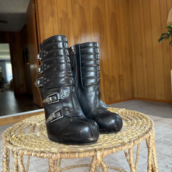 Alexander McQueen Latch Ski Boots MSRP $1350 Black Leather Pumps EU 40 US 10 - Picture 3 of 16